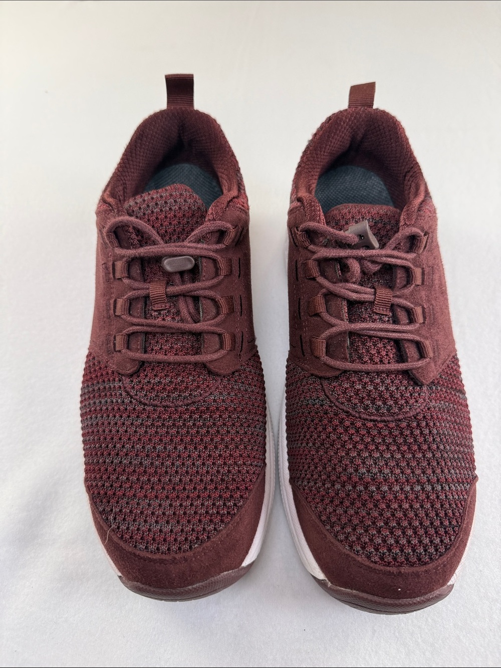 Orthofeet Burgundy Knit Lace-Up Sneakers
